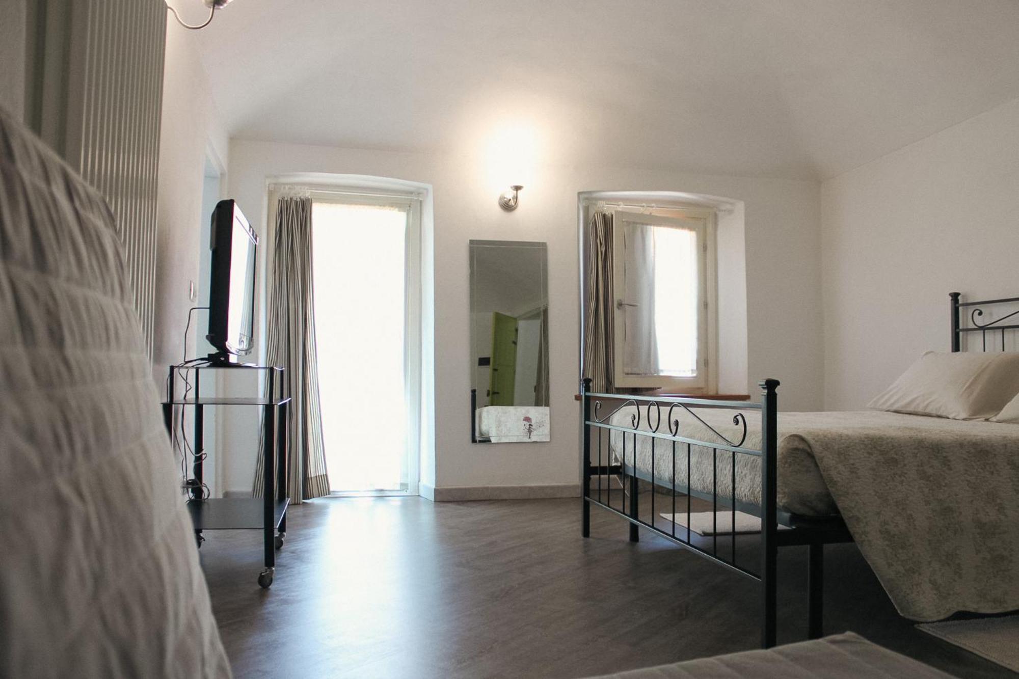 Отель Bed&Braja Vische Экстерьер фото